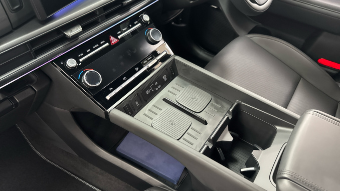 Hyundai SANTA FE 1.6 TGDi 239 Hybrid Calligraphy 5dr 4WD Auto Hybrid Estate - Image 13